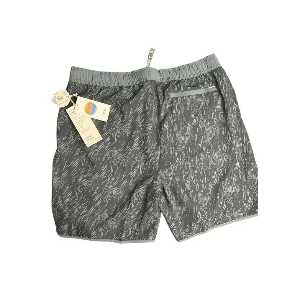 Vuori Men's Banks Short 7.5” Inseam Kashmir Flux Green Sz XXL New $68